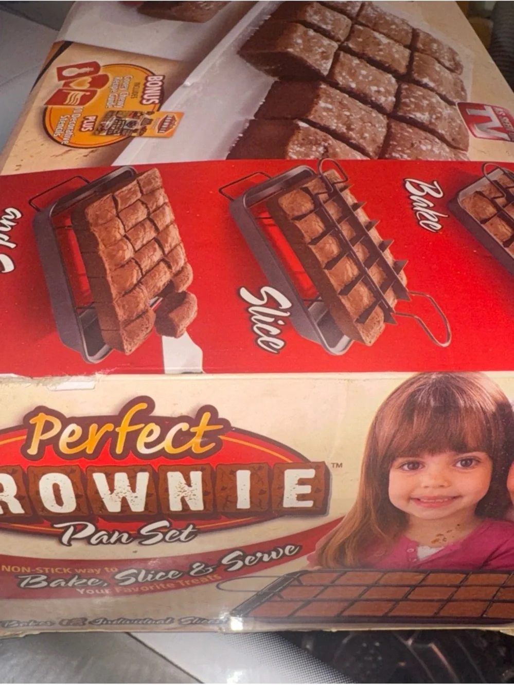 Brownie Pan Set - Red Non-Stick Brownie Baking Tray